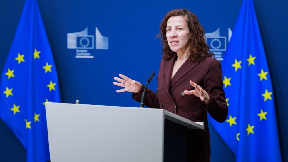 Ροξάνα Μινζάτου, Ευρωπαία επίτροπος